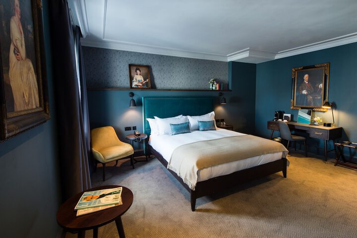 Room 19 of 80