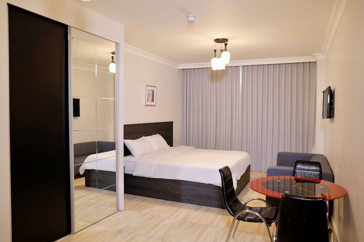 Room 9 of 21