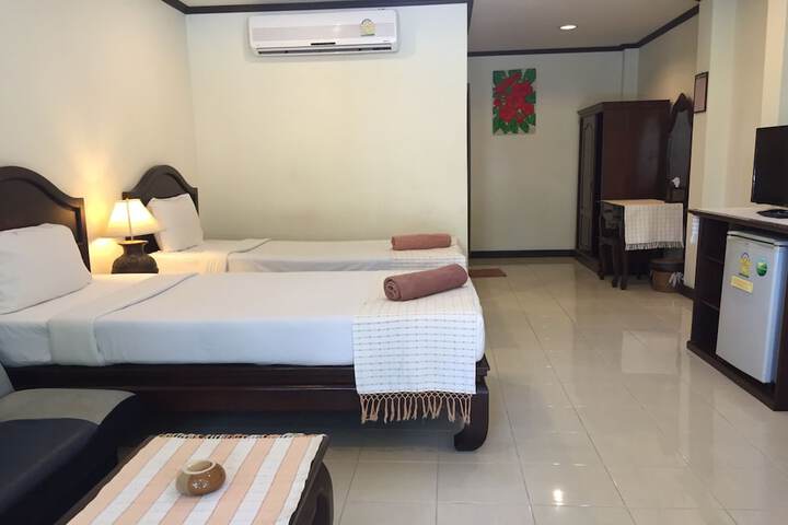 Room 4 of 53