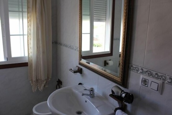 Room 16 of 36