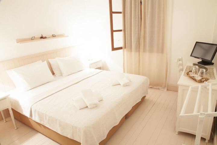 Room 19 of 46