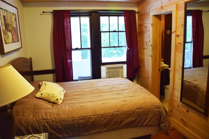Room 20 of 151