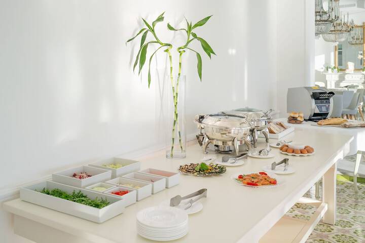 Breakfast/Coffee Service 139 of 167