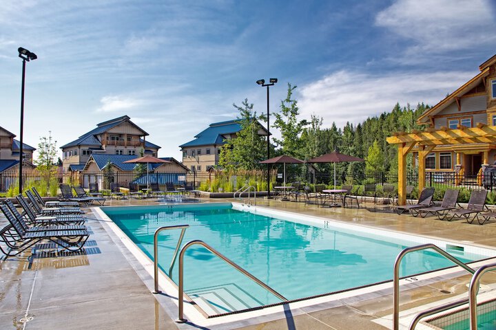 Pool Hotel