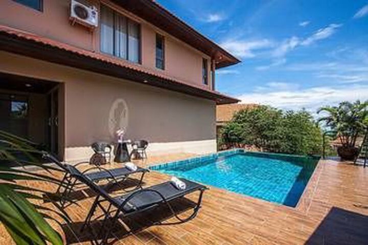 Ban Talay Khaw O12 4 Bedrooms