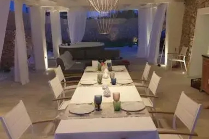 Dining 16 of 16