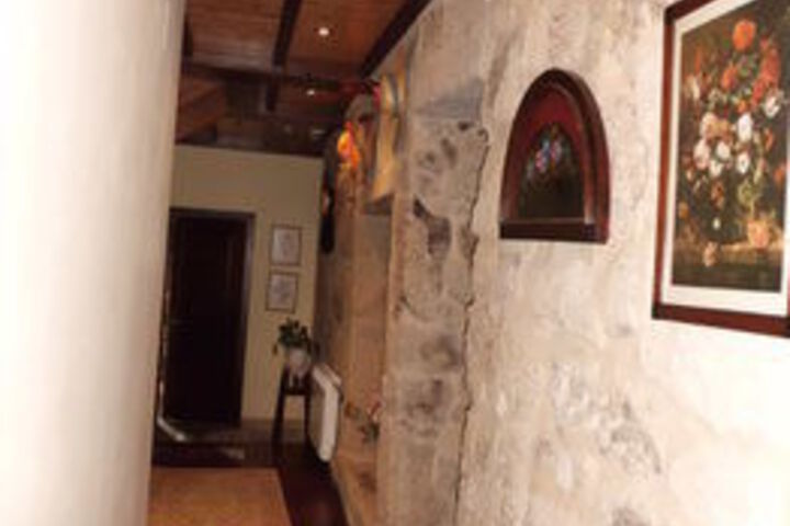 Ballroom/Hall 42 of 84