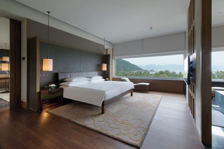 Room 19 of 59