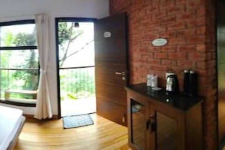 Room 3 of 54