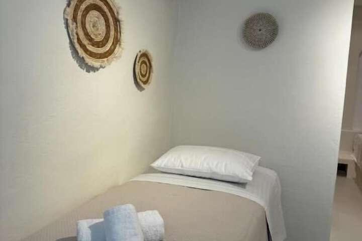 Room 2 of 7