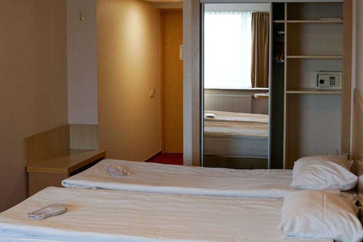 Room 9 of 58