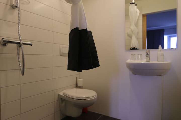 Room 19 of 32