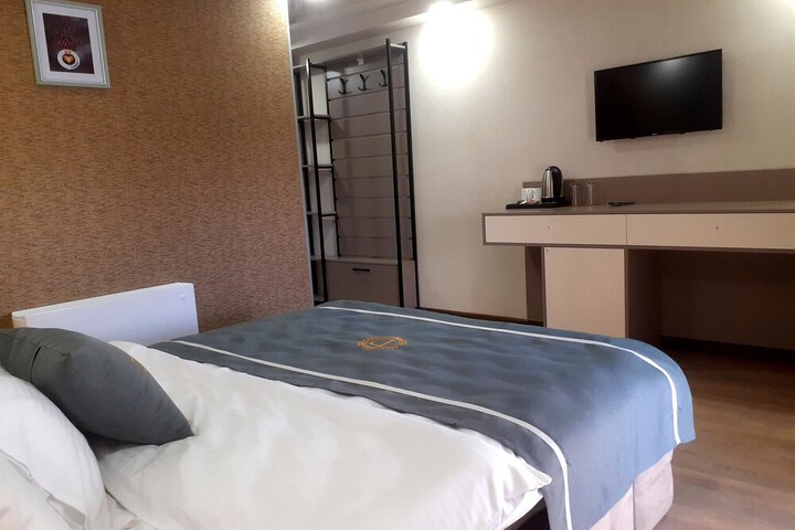 Room 20 of 42