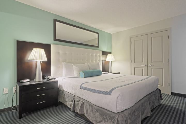 Room 37 of 190