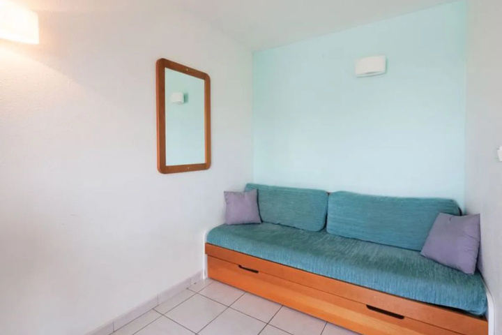 Room 5 of 19