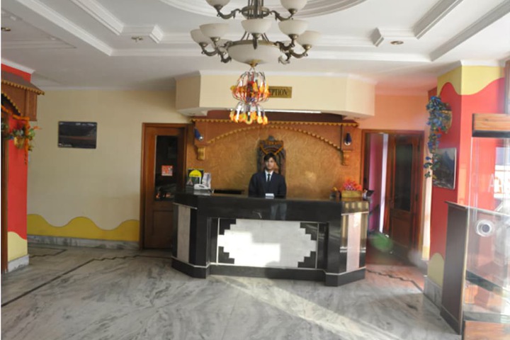 Hotel Interior 4 of 33