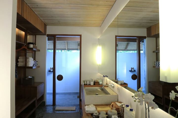 Room 47 of 72