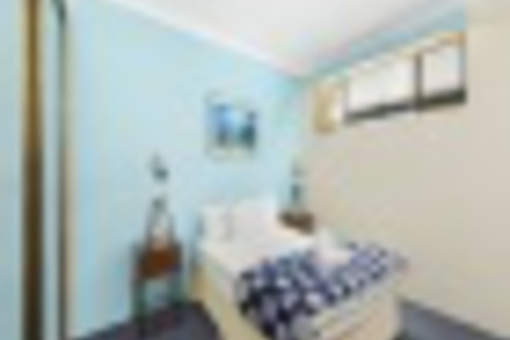 Room 15 of 156