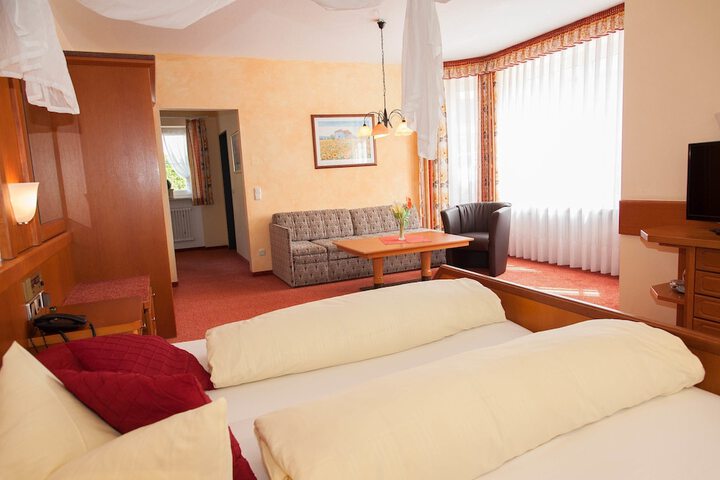 Room 18 of 50