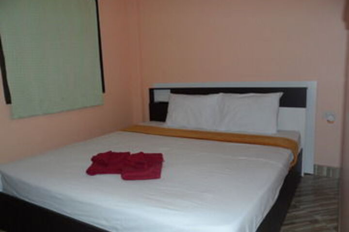 Room 27 of 56