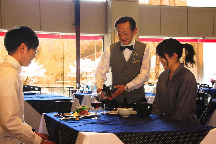 Dining Photos