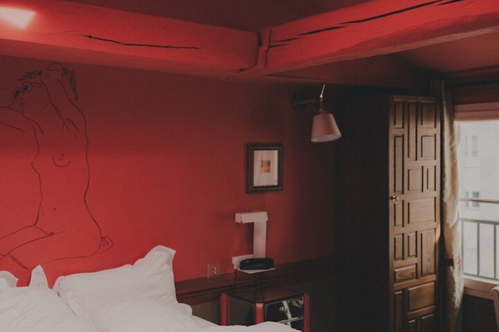 Room 34 of 84