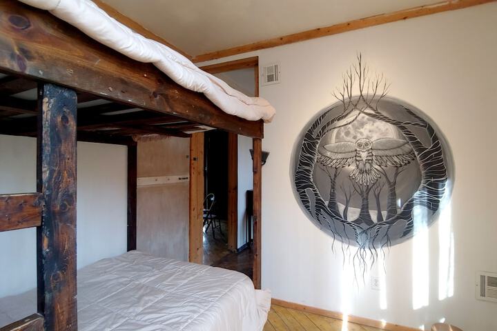 Room 8 of 50