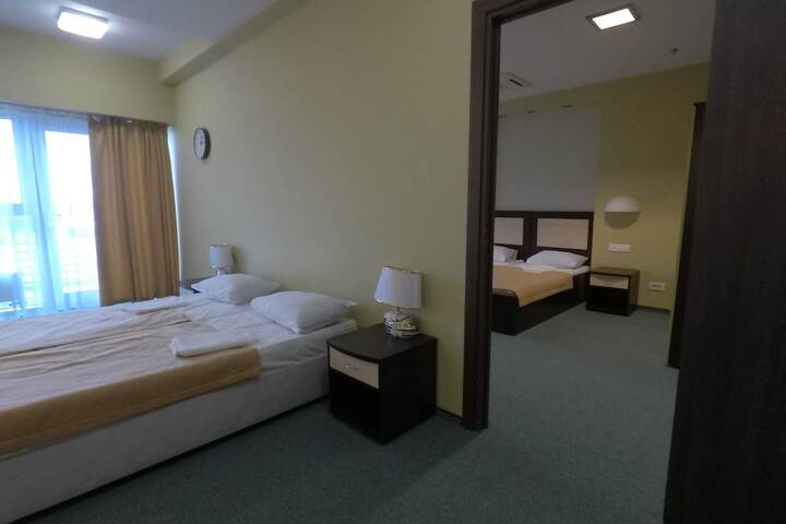 Room 10 of 50