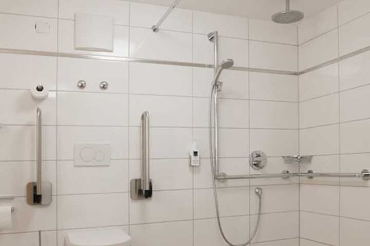 Room 50 of 69