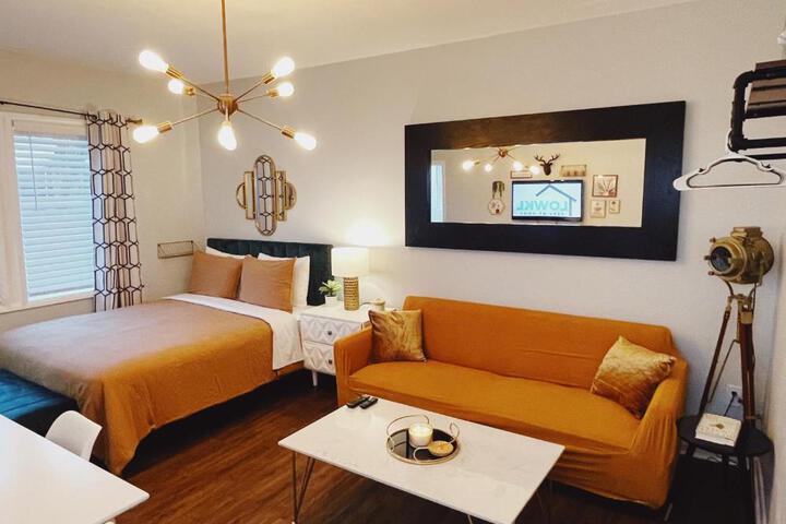 Standard Queen Studio with Kitchenette (6 of 20)
