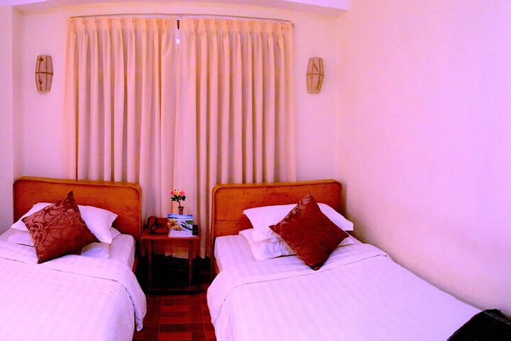 Room 25 of 78