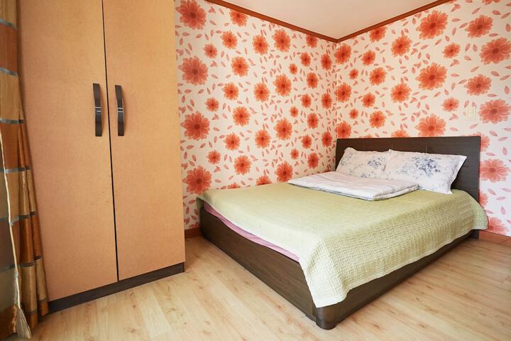 Room 42 of 82