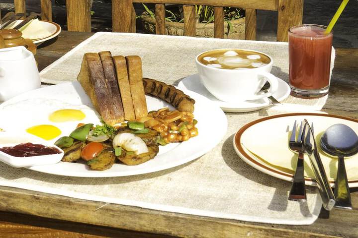 Breakfast/Coffee Service 29 of 35