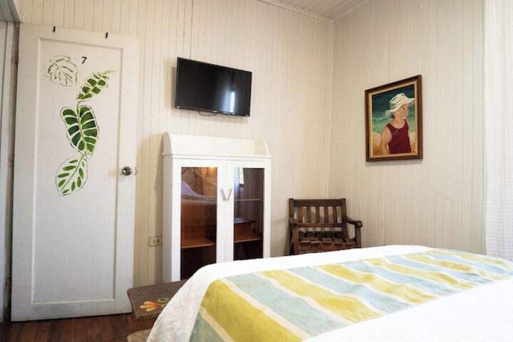 Room 9 of 21