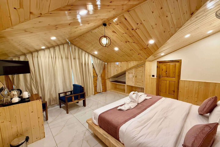 Room 7 of 39