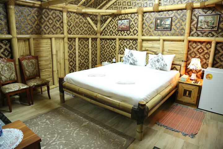 Room 5 of 26