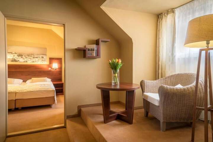 Room 34 of 70