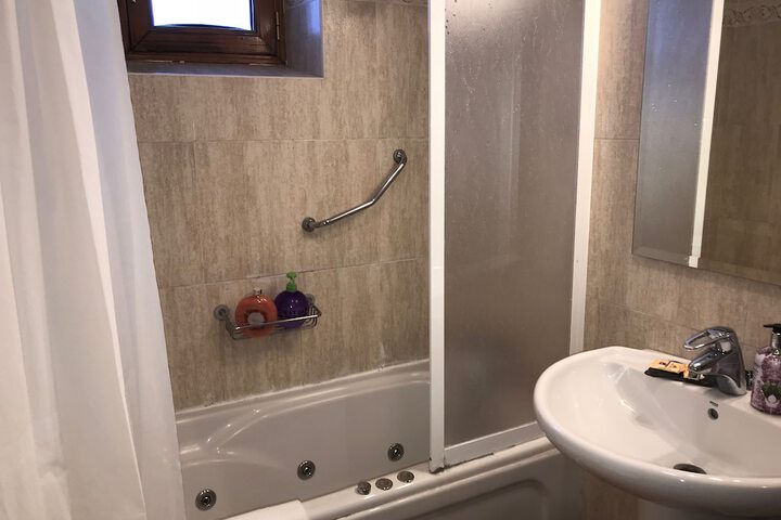Room 53 of 110