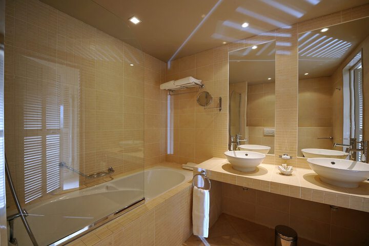 Clean Restrooms