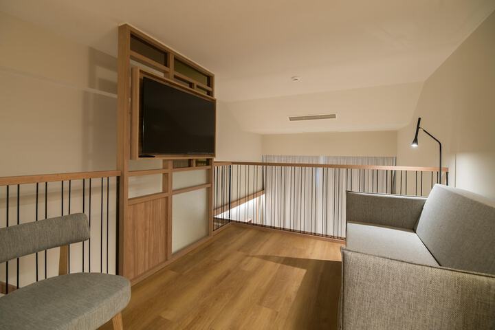 Room 131 of 332