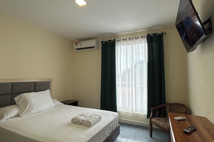 Room 12 of 39