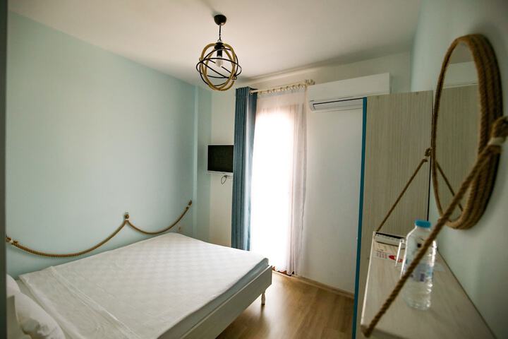 Room 18 of 27