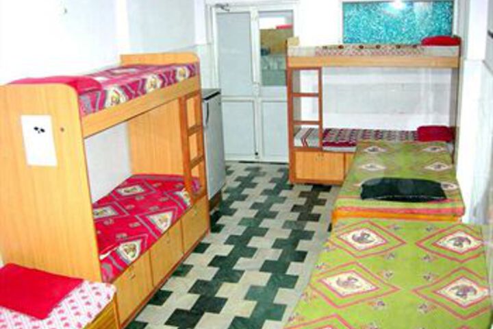 Room 25 of 46