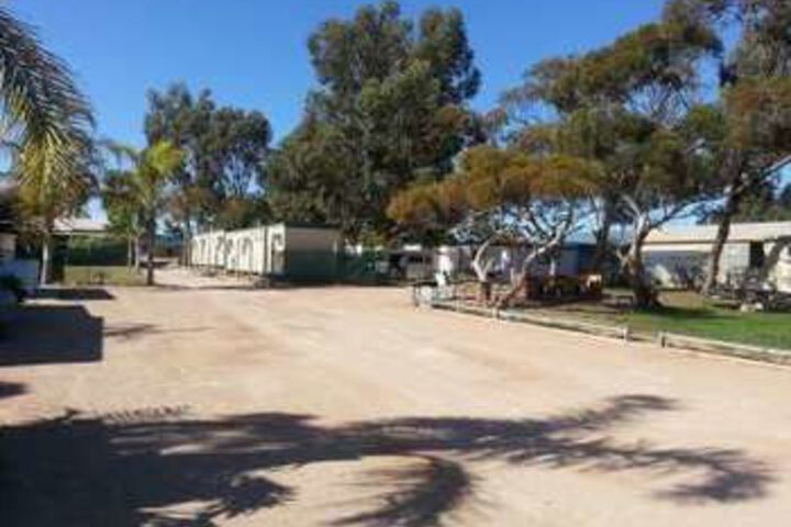 Property Grounds 23 of 25