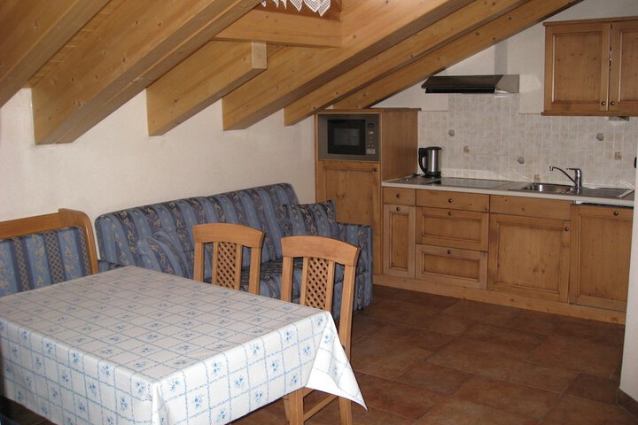 Room 11 of 22