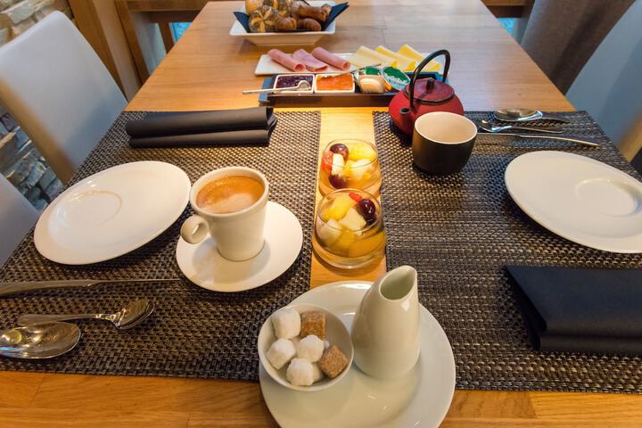 Breakfast/Coffee Service 40 of 48