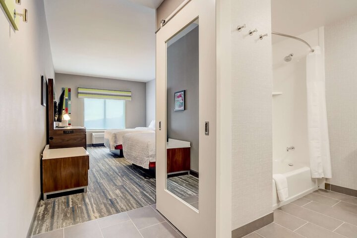 Room 47 of 83