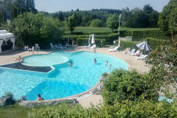 Photo 8