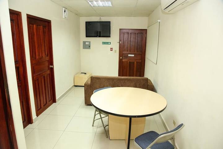 Room 17 of 32