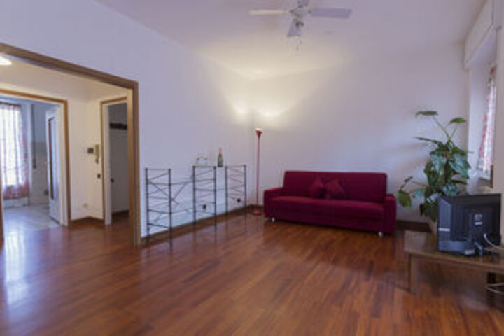 Room 274 of 320